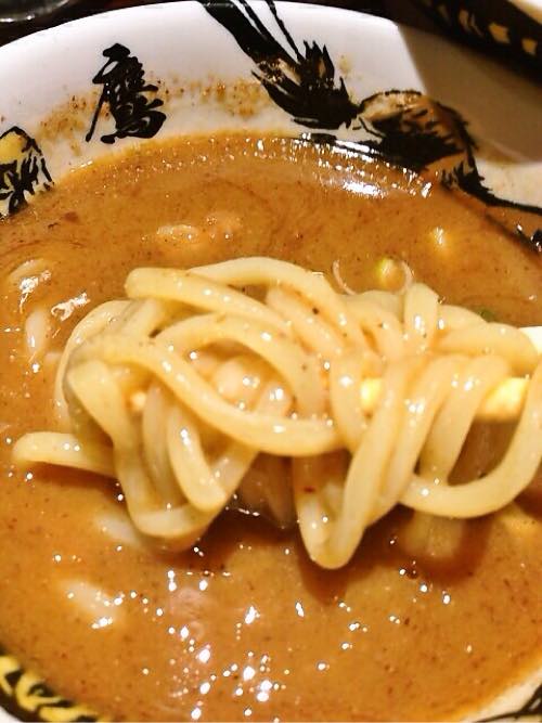 では、いただきまーす。パクリ