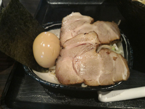 マル得つけめんの具